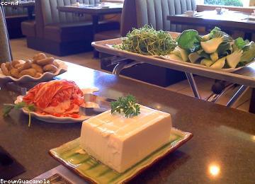 豆腐煲：素食里的烟火气